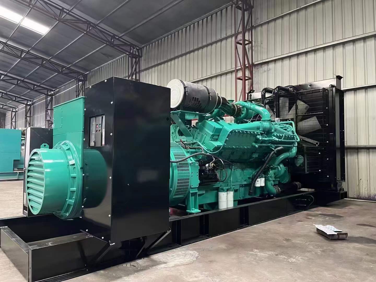 伊春如何降低 800kW 柴油发电机输出电流的波动？
